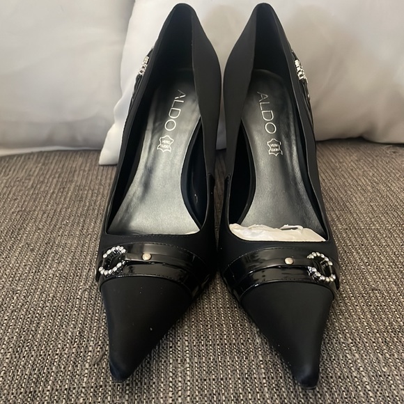 Never worn high heel Aldo women’s shoes. - Picture 2 of 2